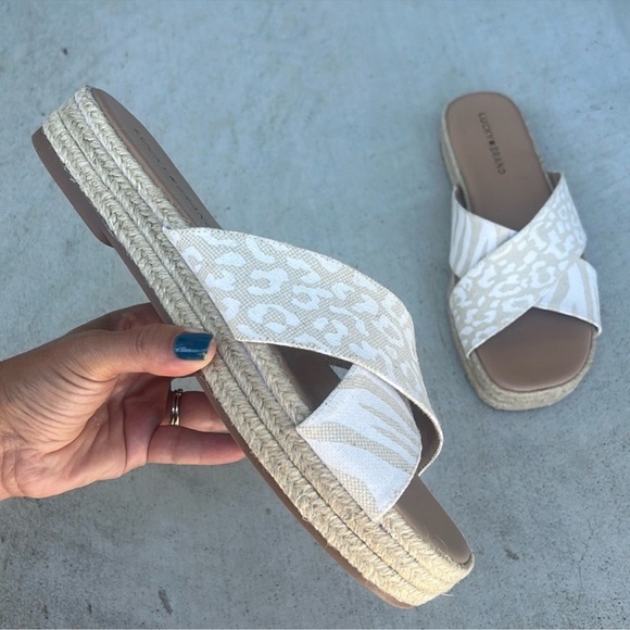 Lucky Animal Print slip on heeled Sandals/Slides Sz 9.5 Espadrille Cream Beige - Picture 1 of 8